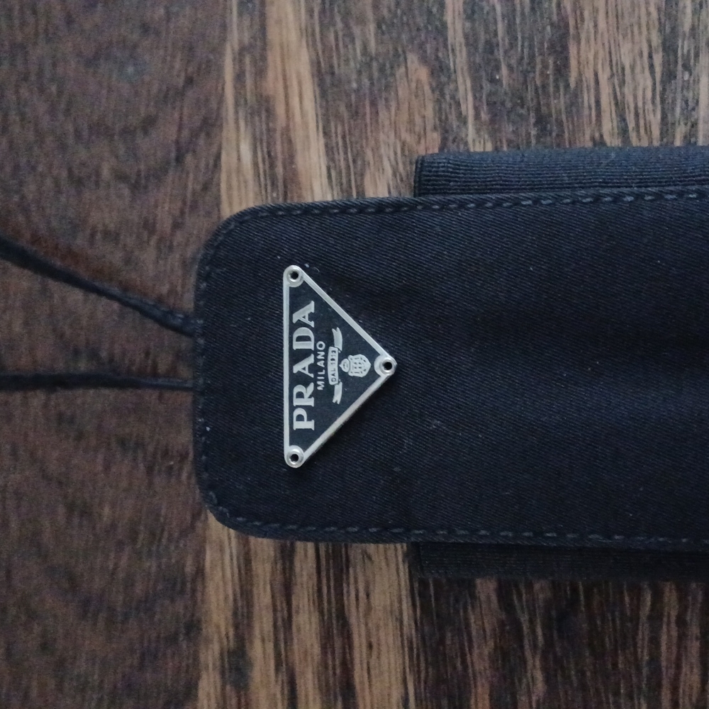Vintage Prada cell phone case - Picture 2 of 11